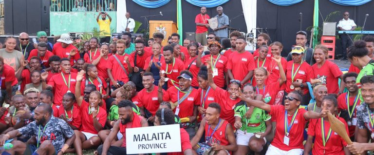 Prime Minister Hon. Manasseh Sogavare MP presenting the overall winner's shield to Malaita Province.