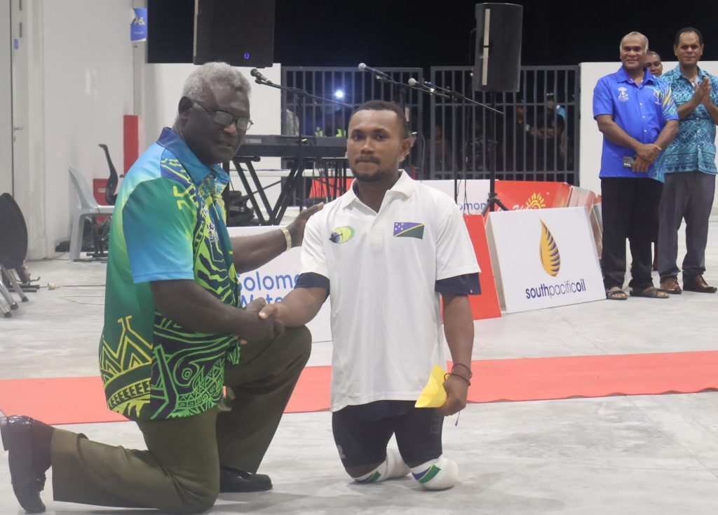 PM host Team Solomon  