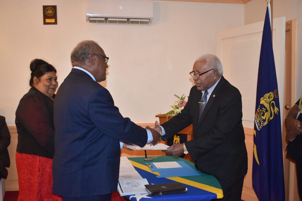 Governor General commissions first High Commissioner to Republic of India