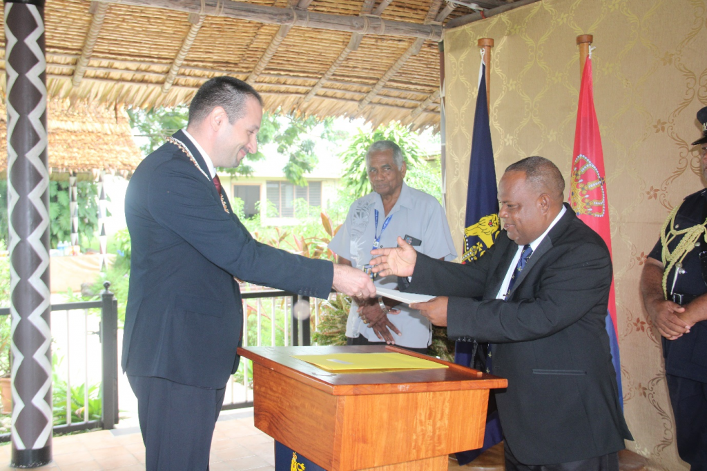 First Ambassador of the Republic of Serbia presents credentials to Governor General