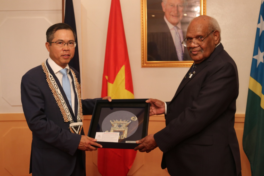 Ambassador of Socialist Republic of Vietnam presents letter of credence to Acting Governor General