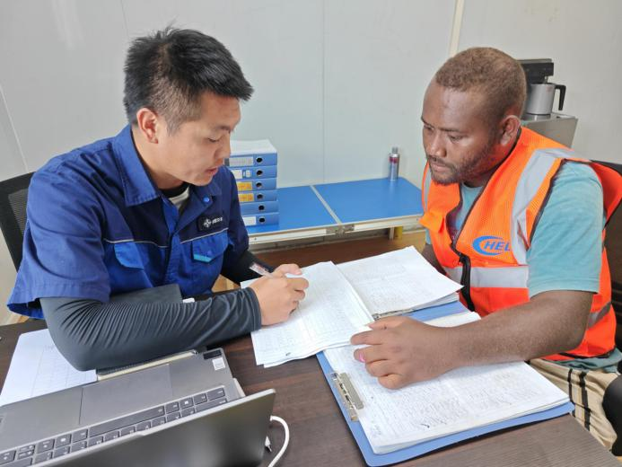 Working together across mountains and seas: The mutual dedication between CHEC and its Solomon Islands employee Hendry